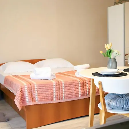 Apartment Akidado - Garden & Sea View - Happy Pula