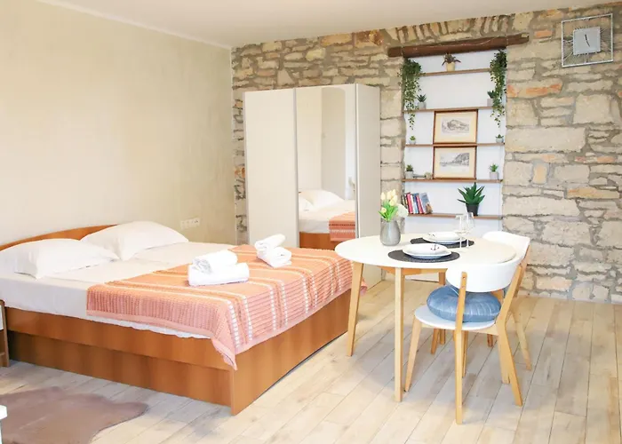 Akidado - Happy Pula