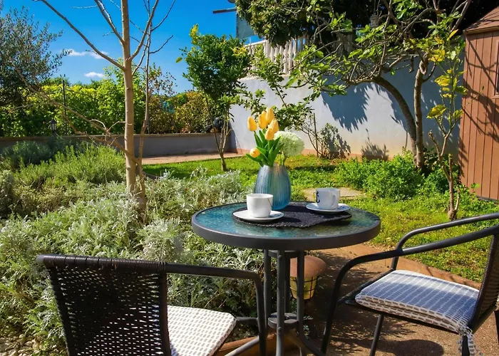 Akidado - Happy Lägenhet